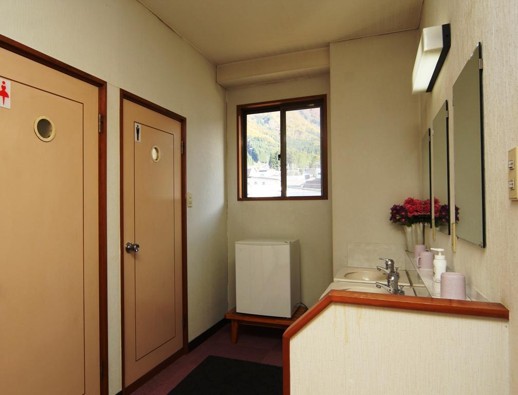 Villa Katashio Nozawaonsen Exterior foto